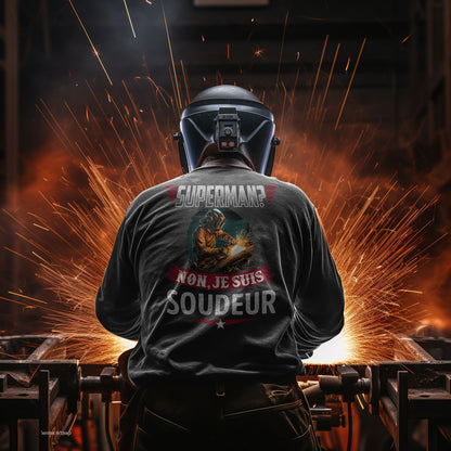 Superman ? Non, je suis Soudeur