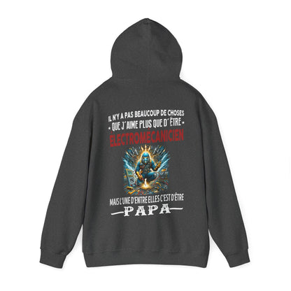 Électromécanicien passionné, papa comblé