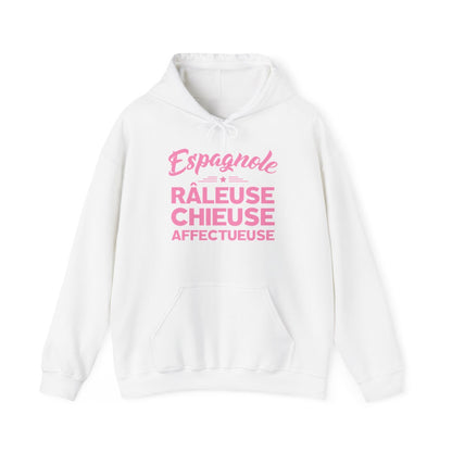 Espagnole, Râleuse, Chieuse, Affectueuse