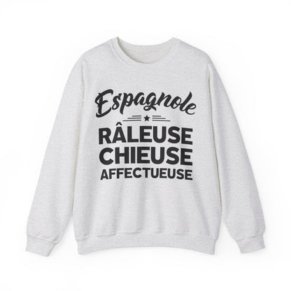 Espagnole, Râleuse, Chieuse, Affectueuse