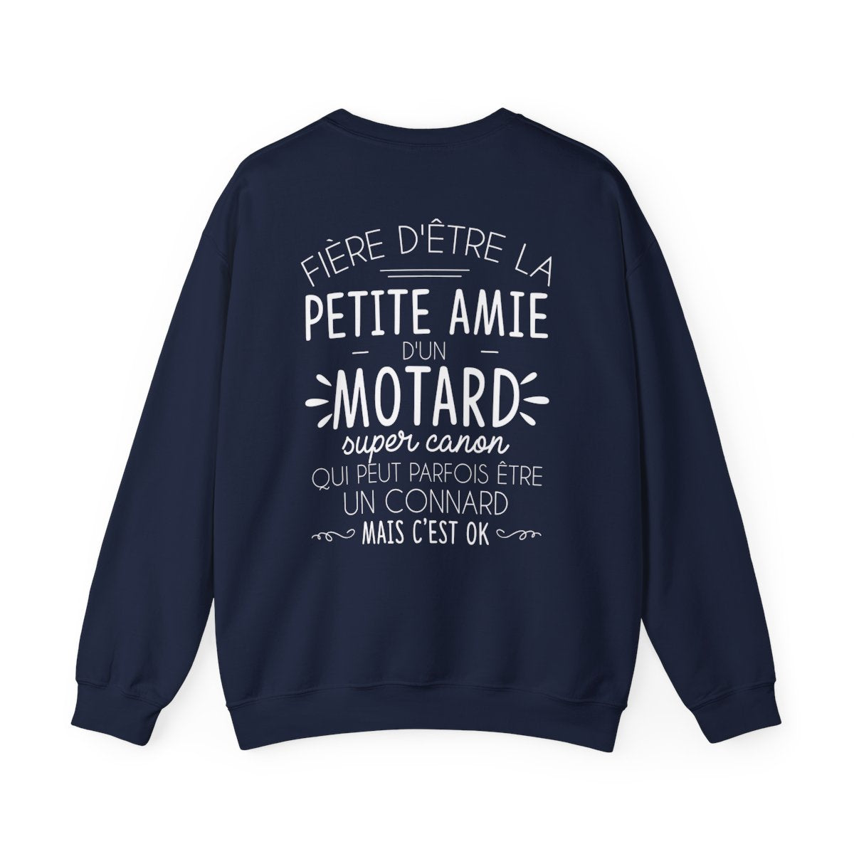 Fière d'être la petite amie d'un motard super canon qui peut parfois être un connard mais c'est OK