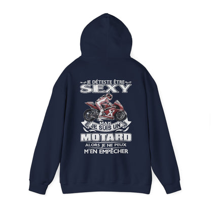 Je détesté être sexy mais je suis un motard alors je ne peux m'en empêcher