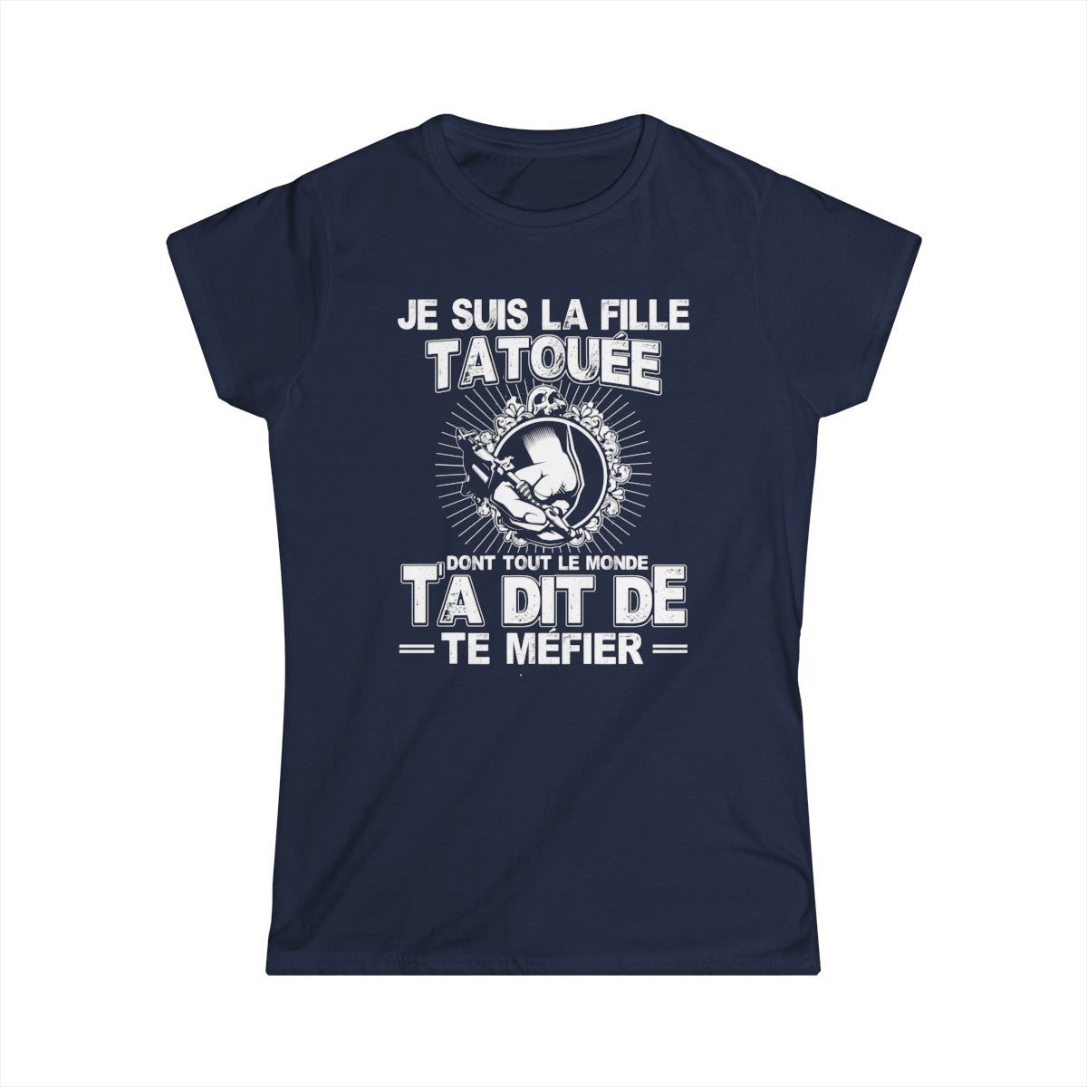 Je suis la fille tatouée dont tout le monde t'a dit de te méfier