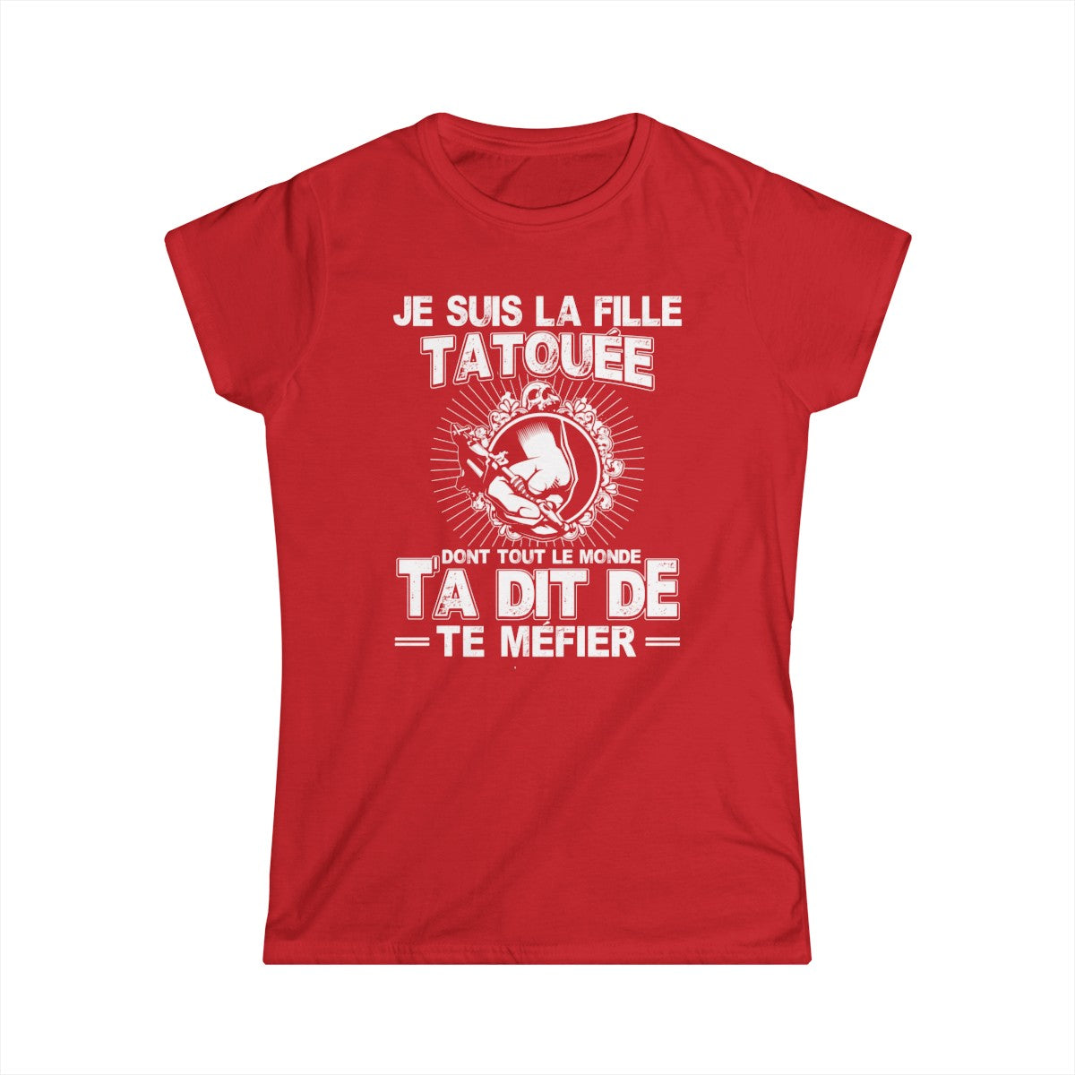 Je suis la fille tatouée dont tout le monde t'a dit de te méfier