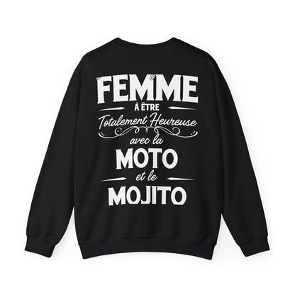 Je suis le genre de femme à être totalement heureuse avec le moto et le mojito