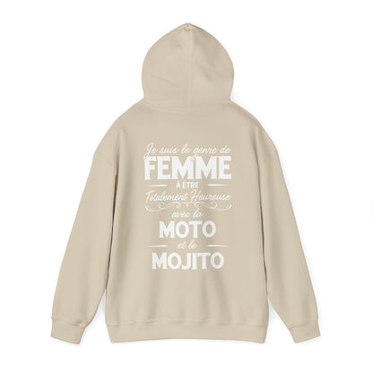 Je suis le genre de femme à être totalement heureuse avec le moto et le mojito
