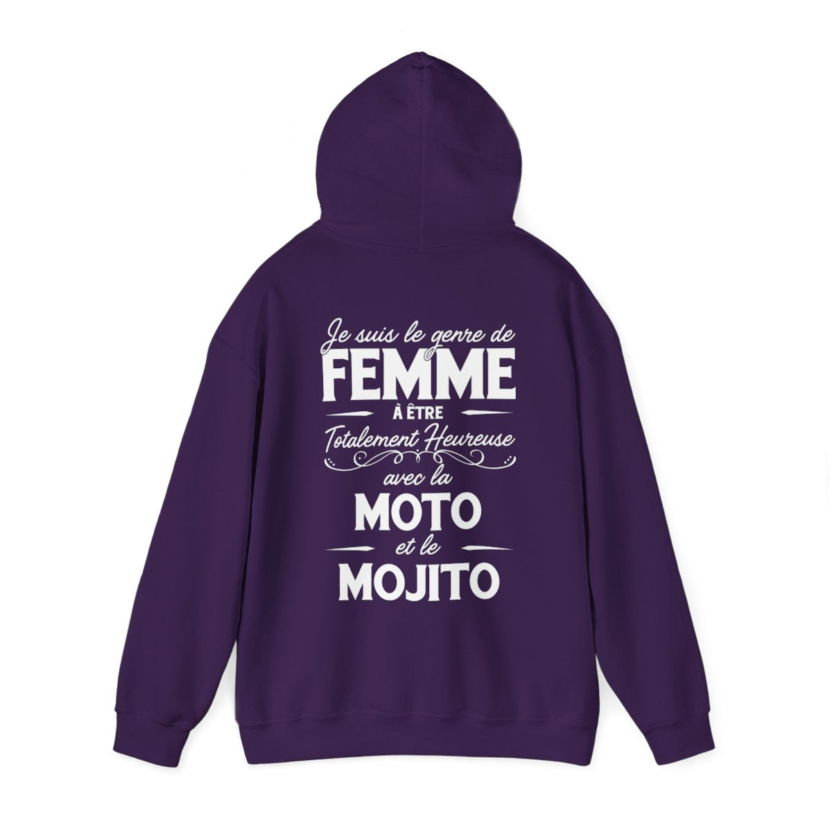 Je suis le genre de femme à être totalement heureuse avec le moto et le mojito
