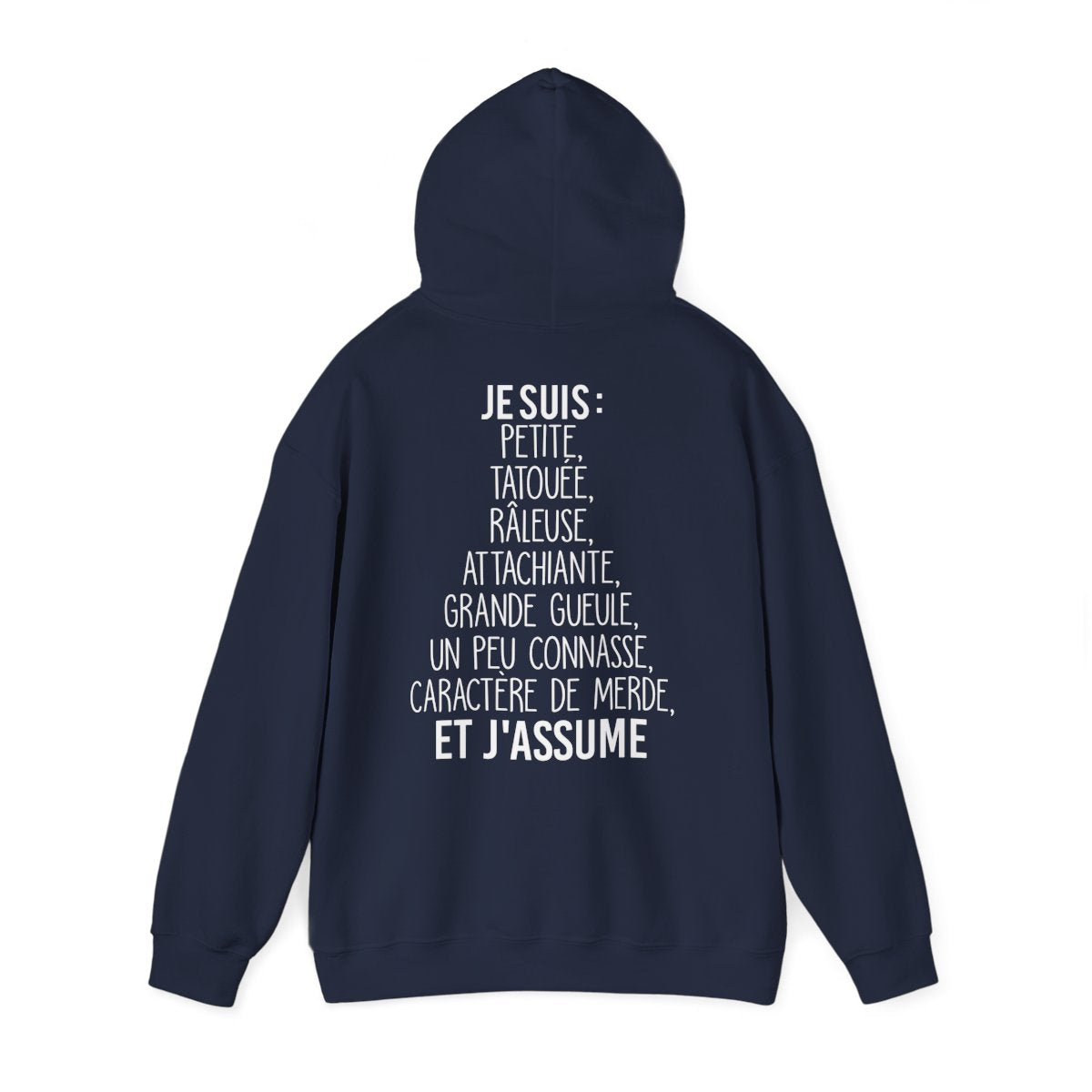 Je suis petite, tatouée, râleuse, attachiante, grande gueule, un peu connasse et j'assume
