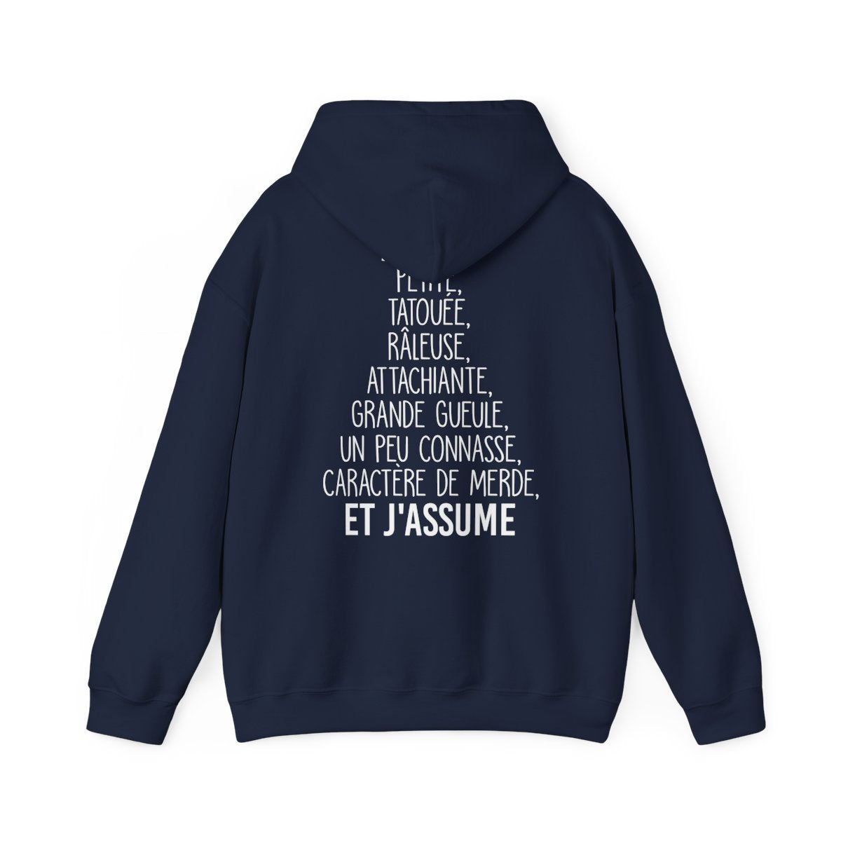 Je suis petite, tatouée, râleuse, attachiante, grande gueule, un peu connasse et j'assume