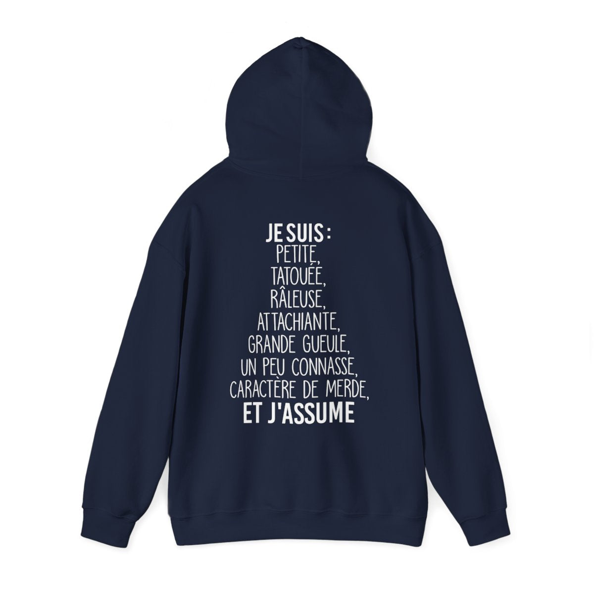 Je suis petite, tatouée, râleuse, attachiante, grande gueule, un peu connasse et j'assume