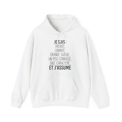 Je suis tatouée, chiante, grande gueule, un peu connasse, sale caractère et j'assume