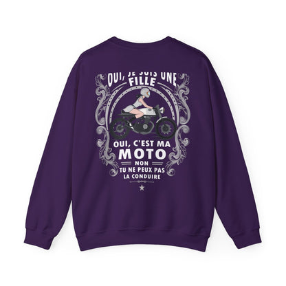 Je suis une fille, c'est ma moto, non, tu peux pas la conduire