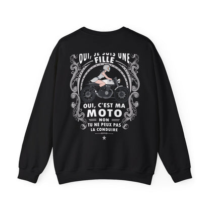 Je suis une fille, c'est ma moto, non, tu peux pas la conduire