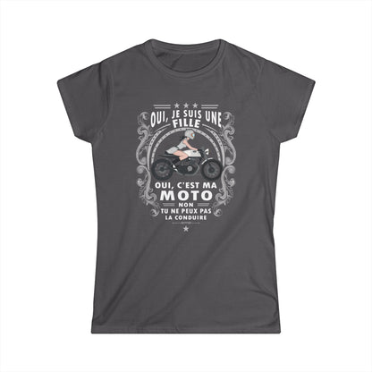 Je suis une fille, c'est ma moto, non, tu peux pas la conduire