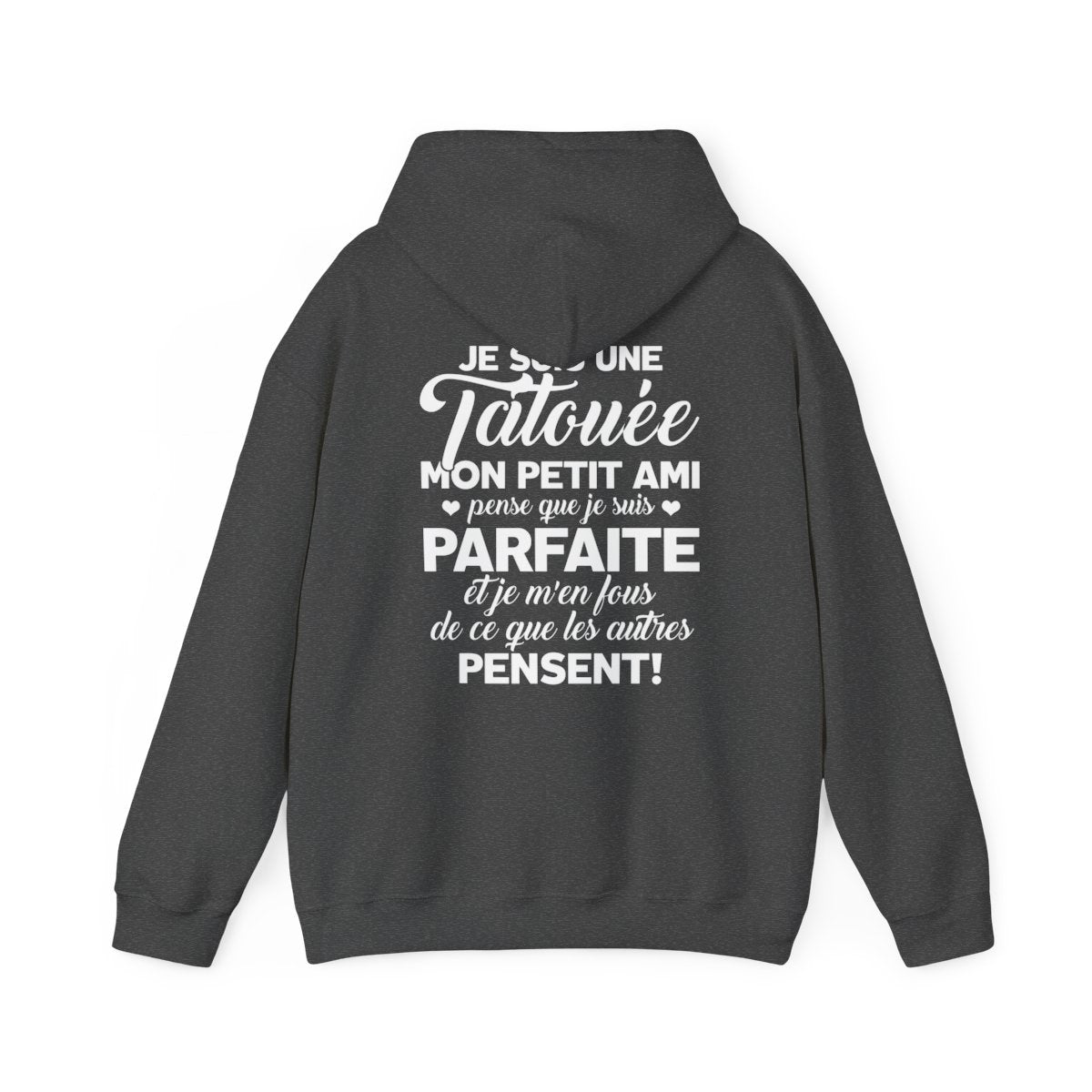 Je suis une tatouée, mon petit ami pense que je suis parfaite et je m'en fous de ce que les autres pensent