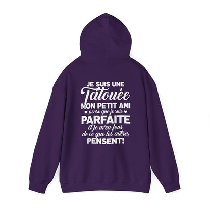 Je suis une tatouée, mon petit ami pense que je suis parfaite et je m'en fous de ce que les autres pensent