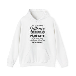 Je suis une tatouée, mon petit ami pense que je suis parfaite et je m'en fous de ce que les autres pensent