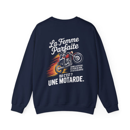 La femme parfaite adore la vitesse n'a peur de rien et est déjantée, qui c'est une motarde