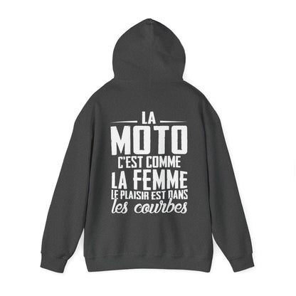 La moto c'est comme la femme le plaisir est dans les courbes