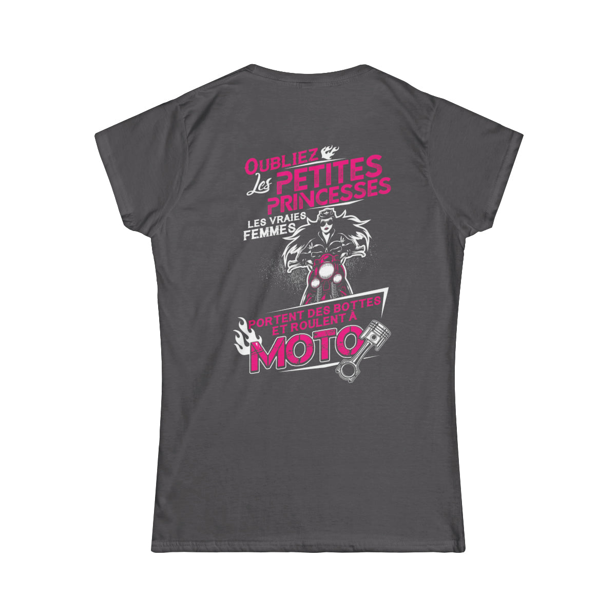 Ls vraies femmes portent des bottes et roulent à moto