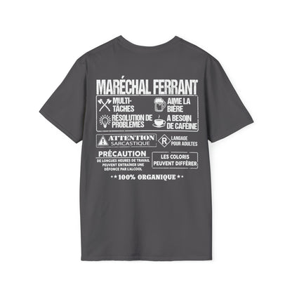 Maréchal ferrant est la quintessence du travailleur