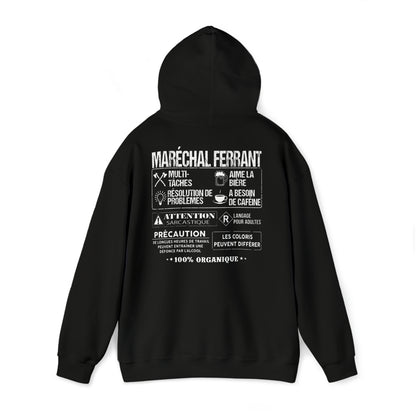 Maréchal ferrant est la quintessence du travailleur