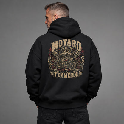 Motard, tatoué, râleur et je t'emmerde