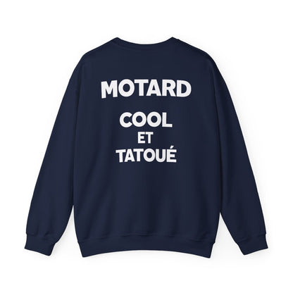 Motard cool et tatoué