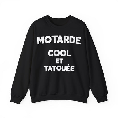Motarde cool et tatouée