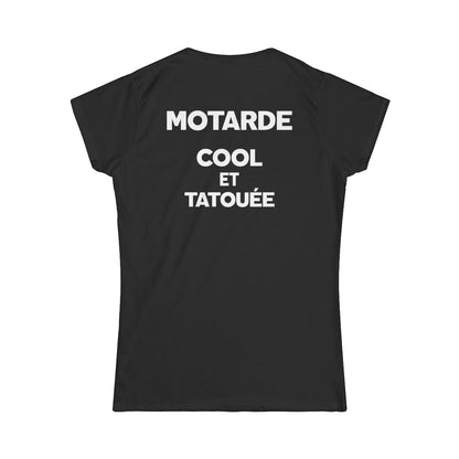 Motarde cool et tatouée