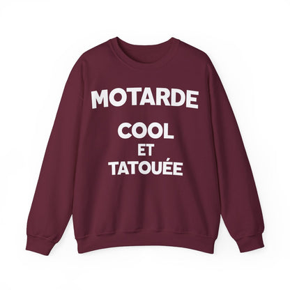 Motarde cool et tatouée