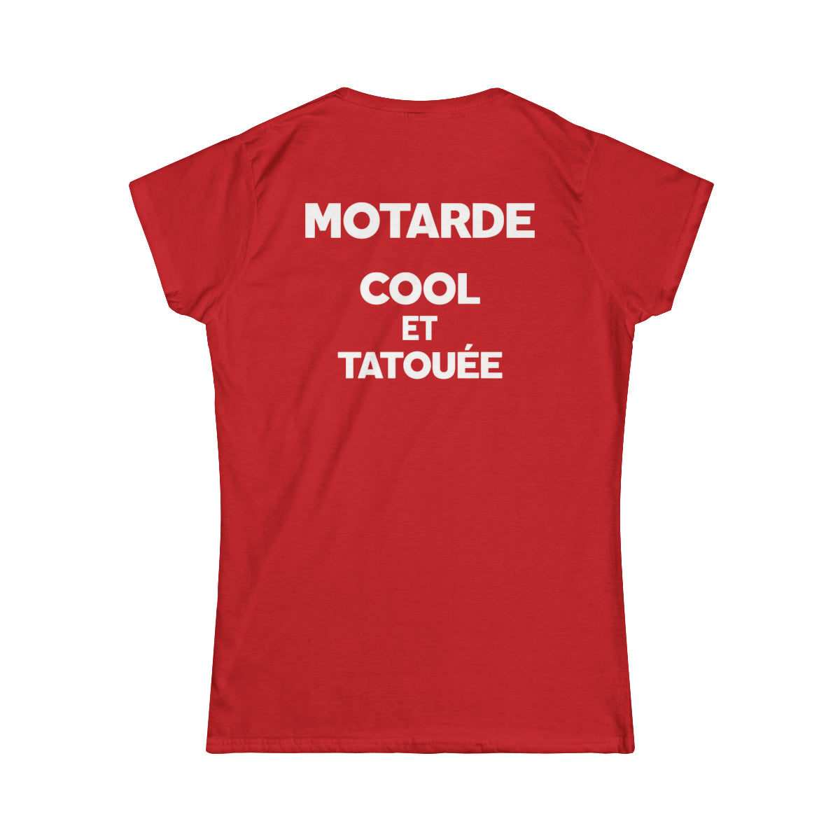 Motarde cool et tatouée
