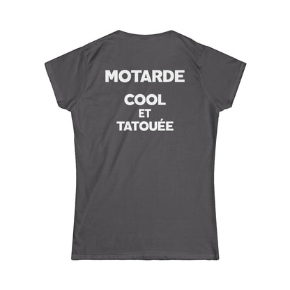 Motarde cool et tatouée