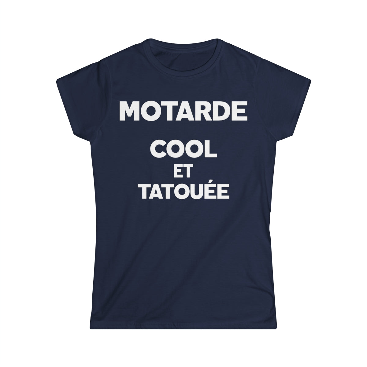 Motarde cool et tatouée