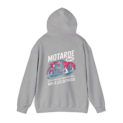 Motarde, je ne cours pas après les mecs, moi je les dépasse