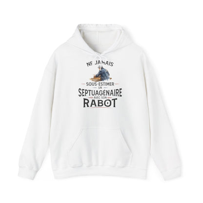 Ne jamais sous-estimer un septuagénaire avec son rabot