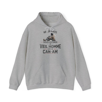 Ne jamais sous-estimer un vieil homme avec sa Can-Am
