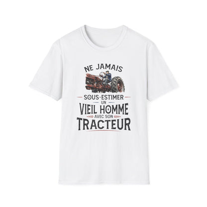 Ne jamais sous estimer un vieil homme avec son tracteur