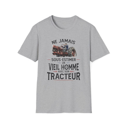Ne jamais sous estimer un vieil homme avec son tracteur