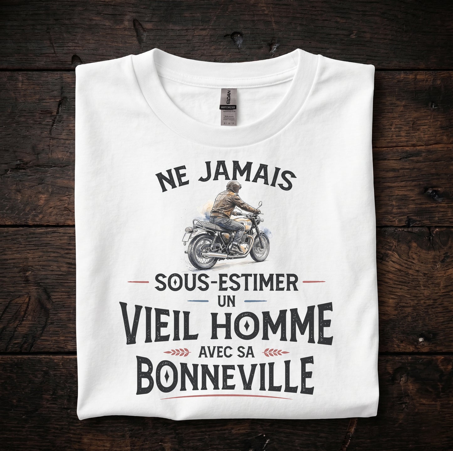 Ne jamais sous-estimer un vieil homme avec sa Bonneville