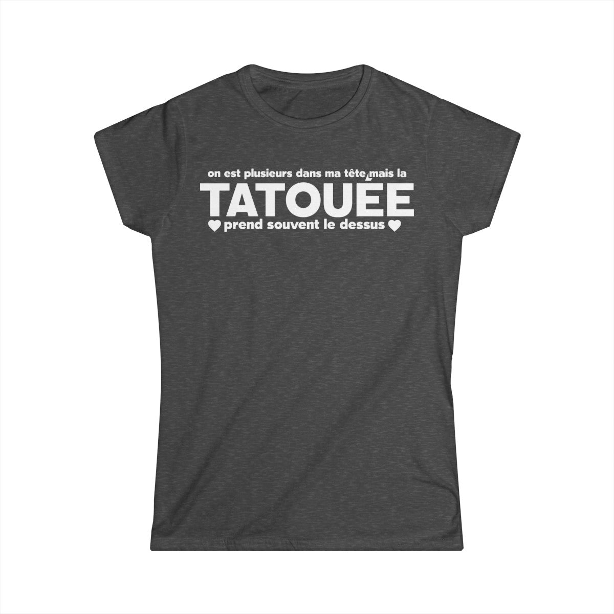 On est plusieurs dans ma tête mais la tatouée prend souvent le dessus