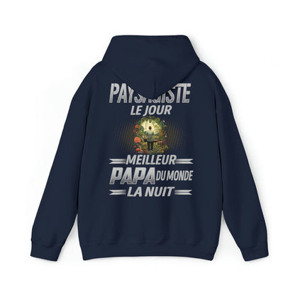 Paysagiste le jour, papa la nuit