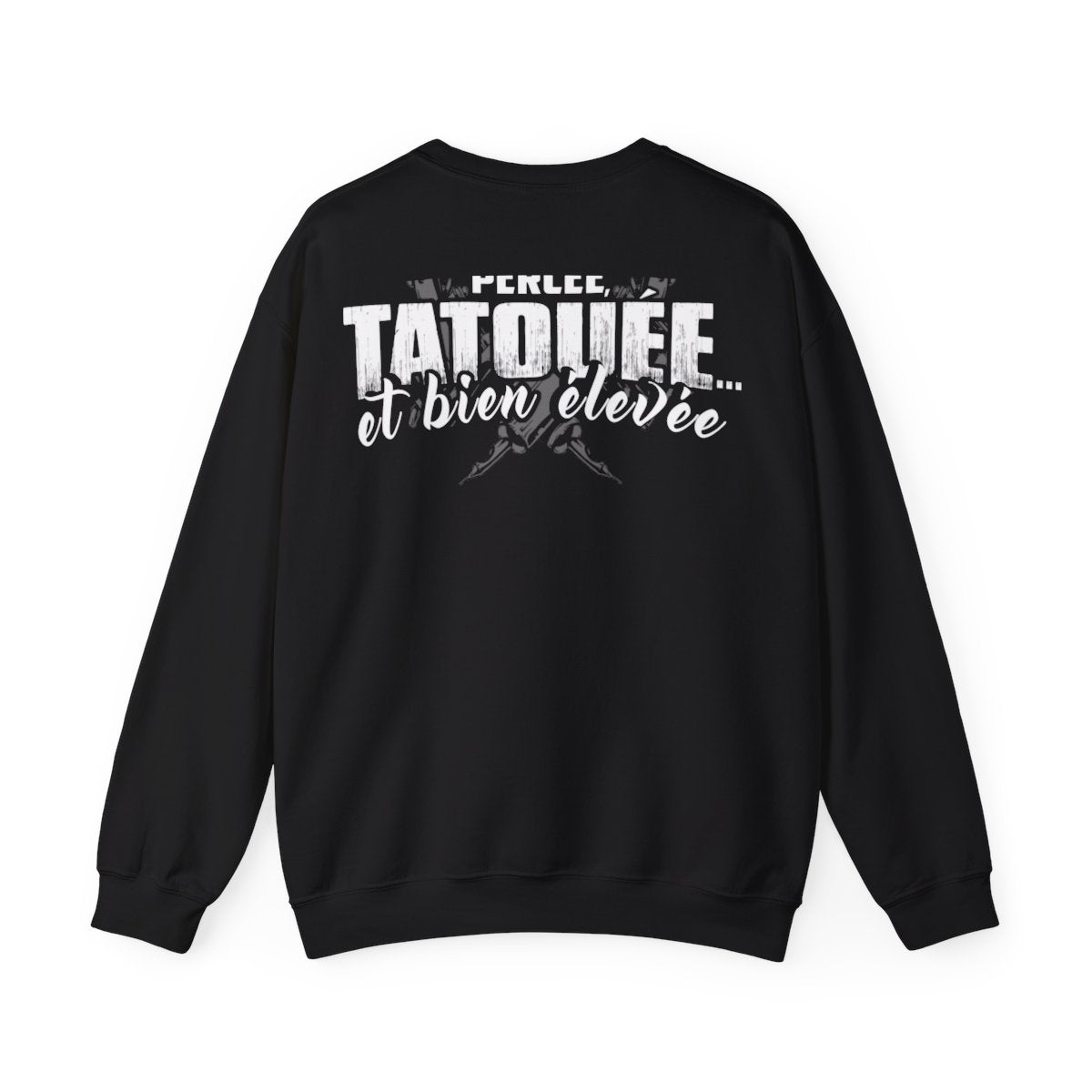 Percée, tatouée et bien élevée