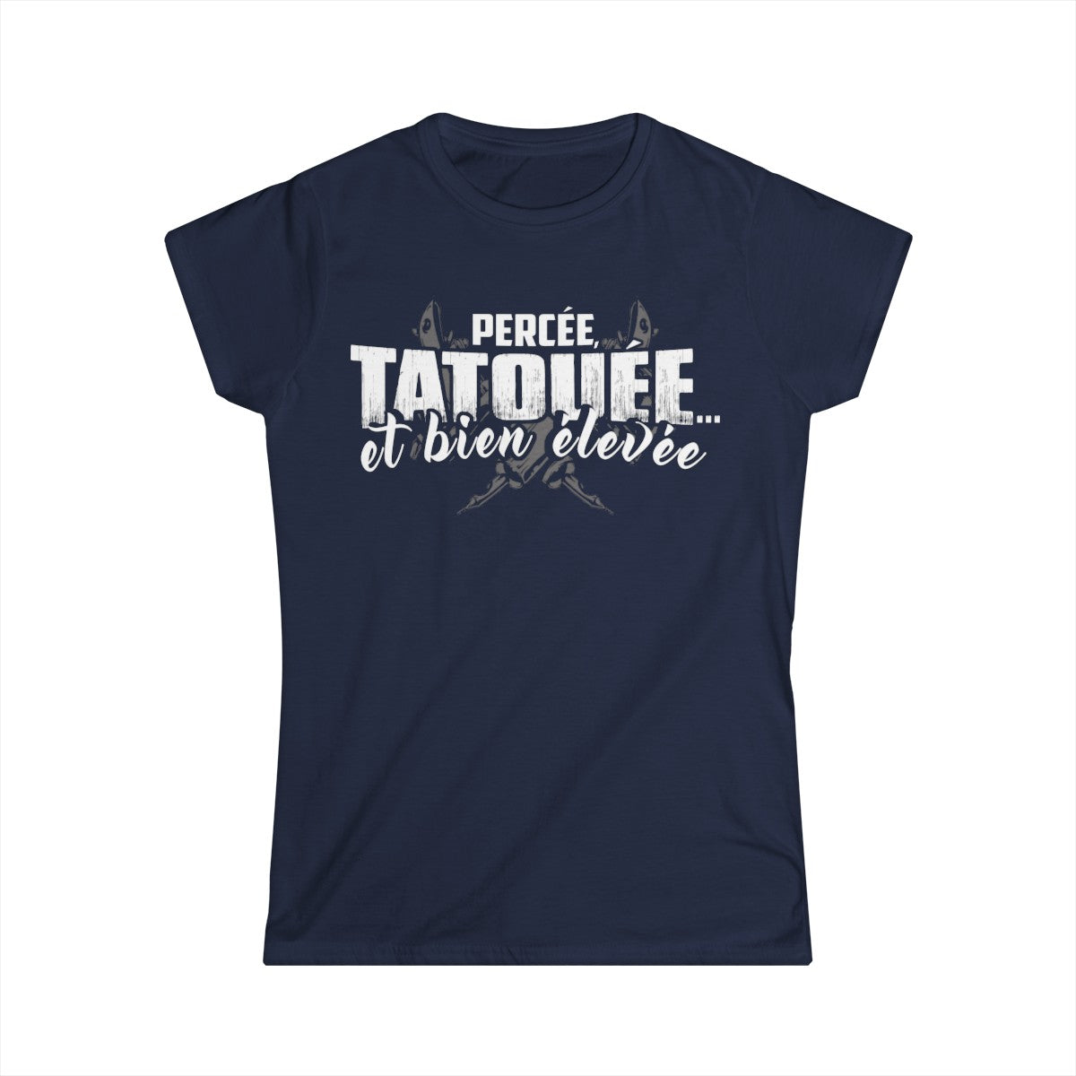 Percée, tatouée et bien élevée