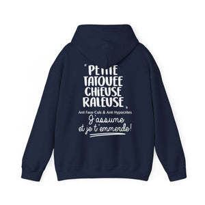 Petite, tatouée, chieuse, râleuse, anti faux-culs & anti hypocrites et j'assume