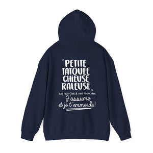 Petite, tatouée, chieuse, râleuse, anti faux-culs & anti hypocrites et j'assume