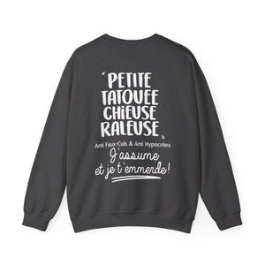 Petite, tatouée, chieuse, râleuse, anti faux-culs & anti hypocrites et j'assume