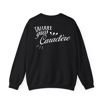 Petite tatouée gros caractère