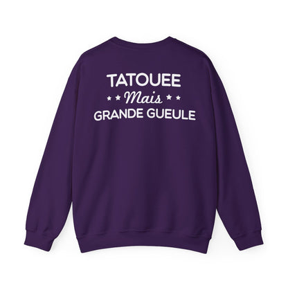 Petite tatouée mais grande gueule