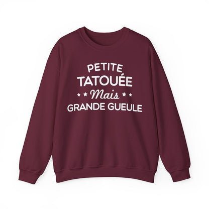 Petite tatouée mais grande gueule